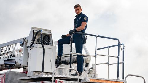 9-1-1 Season 5 Episode 18 - Starting Over