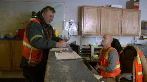 Ice Road Truckers Season 4 Episode 11 - A Rookie's Nightmare