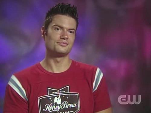 Beauty and the Geek Season 4 Episode 6 - It's Good to Be King