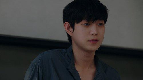 Moon in the Day Season 1 Episode 11 - Who is Chul-hwan?