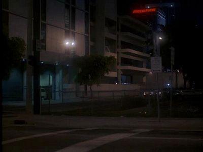 Miami Vice Season 3 Episode 13 - Down for the Count (2)