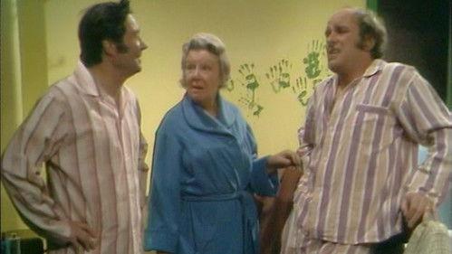 On the Buses Season 3 Episode 5 - Busman's Perks