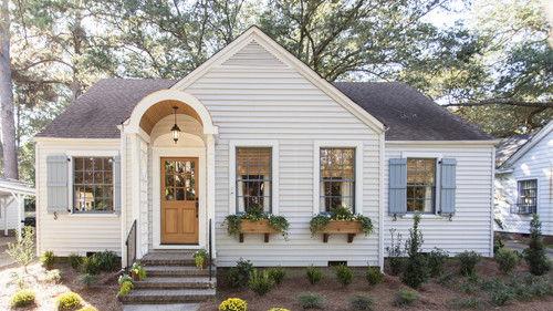 Home Town Season 1 Episode 8 - Small Town Charm