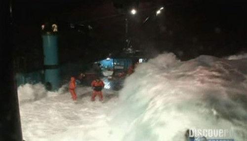 Deadliest Catch Season 3 Episode 9 - Crossing the Line