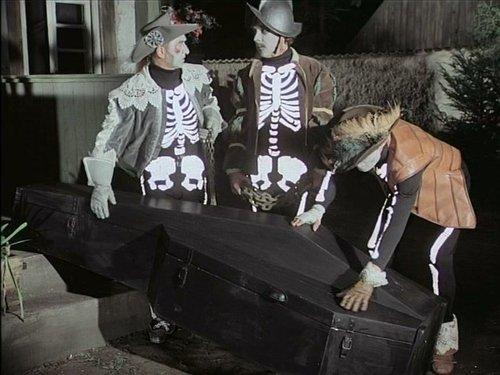 Ghosts from Outside Season 1 Episode 4 - The Strangers