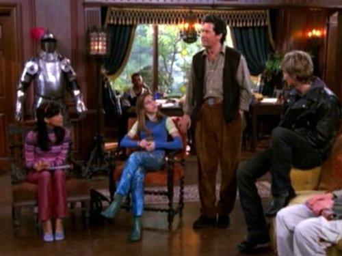 undefined Season 5 Episode 18 - Witchright Hall