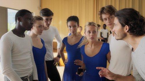 Find Me in Paris Season 3 Episode 7 - Slamming Doors