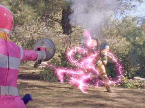 Power Rangers Season 6 Episode 10 - The Wasp with a Heart