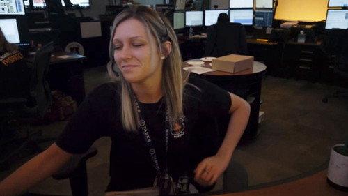 911 Crisis Center Season 1 Episode 16 - Work Family
