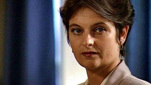 Rederiet Season 3 Episode 10 - I samma båt