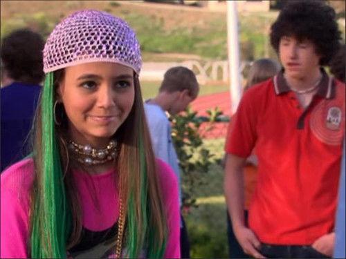 Zoey 101 Season 2 Episode 2 - Time Capsule
