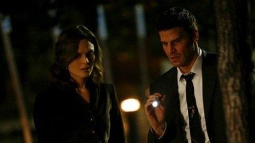 undefined Season 2 Episode 15 - Bodies in the Book