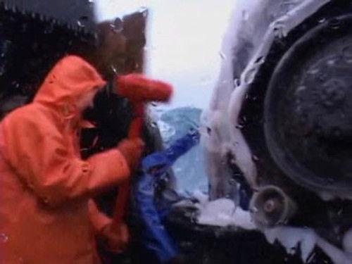 Deadliest Catch Season 2 Episode 6 - A New Hunt Begins