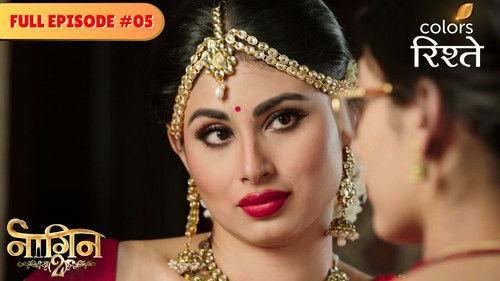 Naagin Season 2 Episode 5 - Shocker - Yamini Stabs Shivanya!