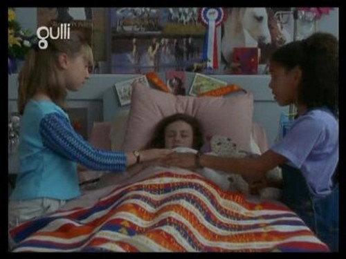 The Saddle Club Season 1 Episode 25 - Bridle Path (1)