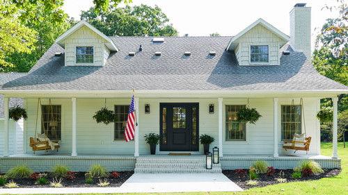 Fixer to Fabulous Season 4 Episode 7 - Rustic Cape Cod Reno