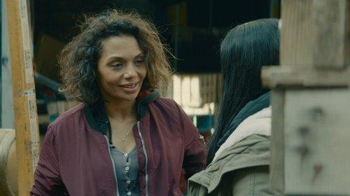 Blood Coast Season 1 Episode 3 - Closing In