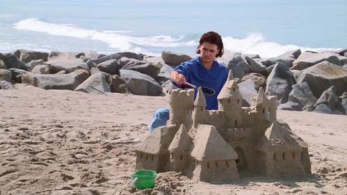 Baywatch Season 5 Episode 2 - Livin' on the Fault Line (2)