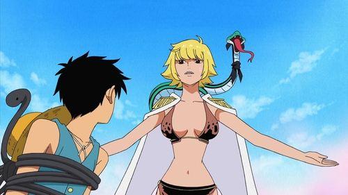 One Piece Season 12 Episode 412 - Heartless Judgment! Margaret is Turned to Stone!!