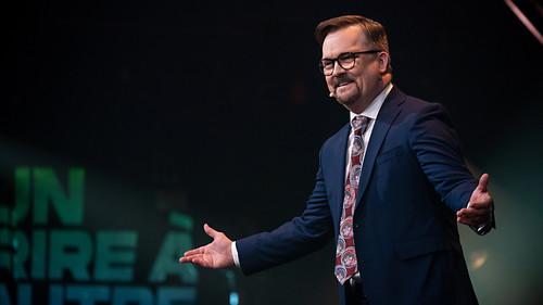 D'un rire à l'autre Season 6 Episode 1 - Episode 1