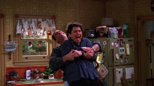 Everybody Loves Raymond Season 2 Episode 18 - The Family Bed
