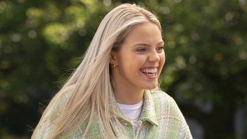 The Sex Lives of College Girls Season 2 Episode 6 - Doppelbanger