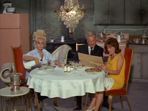 Green Acres Season 2 Episode 4 - How to See South America By Bus