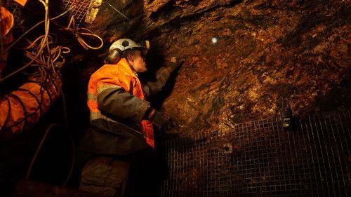 Outback Crystal Hunters Season 1 Episode 2 - Hot As Hell