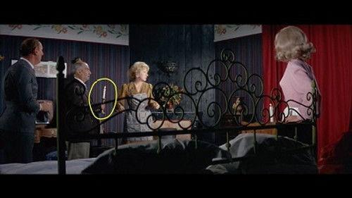 Faux raccord Season 9 Episode 16 - Episode 16