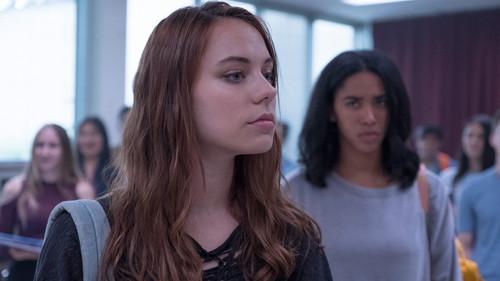 Dare Me Season 1 Episode 8 - Containment