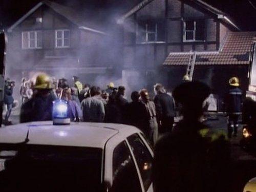 Hetty Wainthropp Investigates Season 1 Episode 6 - Safe as Houses