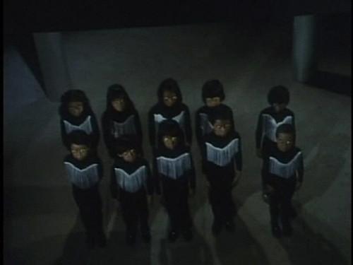 Kamen Rider Season 4 Episode 19 - Going into Action, The Garanda Juvenile Squad!!