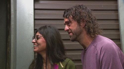 Storage Wars Season 16 Episode 2 - One Man's Trash... Is Lisa's Trash