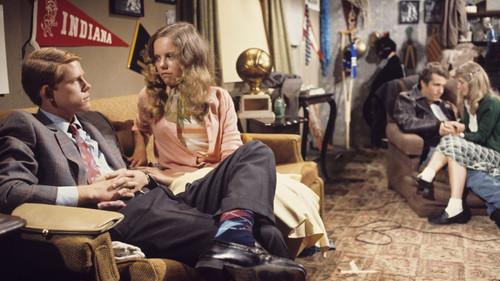 Happy Days Season 2 Episode 1 - Richie Moves Out