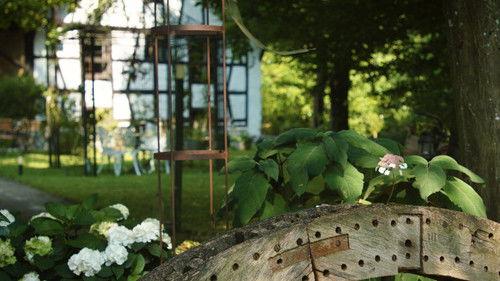 Hinter den Hecken Season 3 Episode 2 - The mill garden