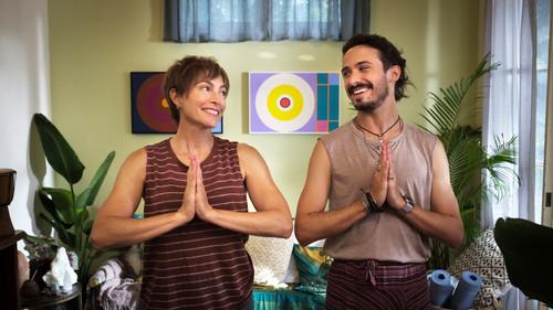 Bump Season 3 Episode 5 - Feliz Dia de la Madre!