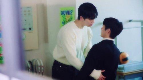 My Bias is Showing?! Season 1 Episode 3 - My Bias Texted Me?!