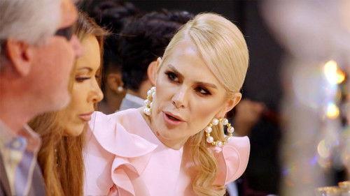 The Real Housewives of Dallas Season 4 Episode 8 - Guess Who's Coming to Happy Hour?