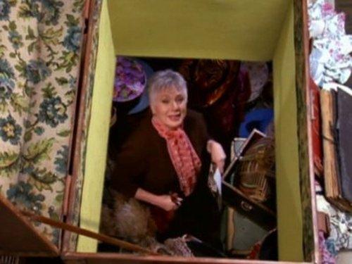 Sabrina, the Teenage Witch Season 4 Episode 4 - Little Orphan Hilda