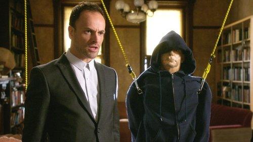 Elementary Season 4 Episode 8 - A Burden of Blood