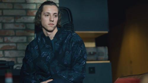 Contact Season 1 Episode 8 - Episode 8