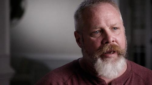 Evil Lives Here Season 11 Episode 4 - He Kept Her in a Tree Stump