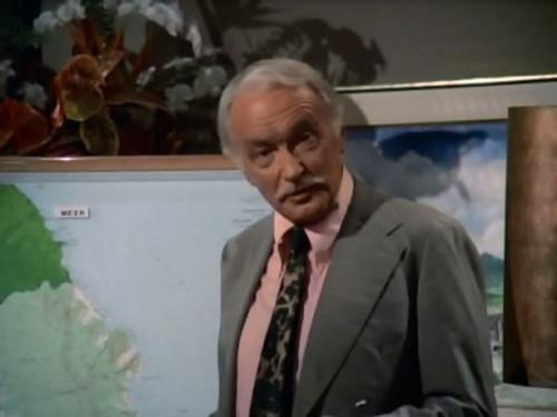 Hawaii Five-O Season 7 Episode 10 - A Gun For McGarrett