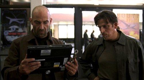 24 Season 5 Episode 4 - Day 5: 10:00 A.M.-11:00 A.M.
