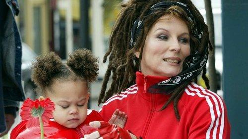 Absolutely Fabulous Season 5 Episode 2 - Book Clubbin'