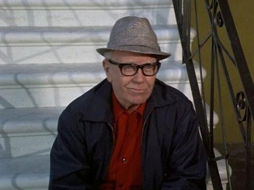 Adam-12 Season 5 Episode 21 - A Fool and His Money