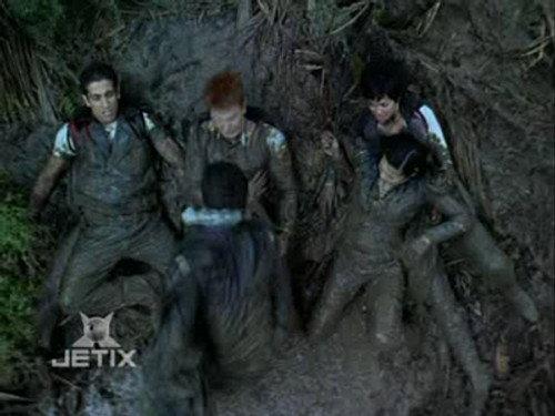 Power Rangers Season 14 Episode 7 - Fire Heart