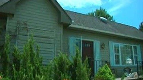 A Haunting Season 3 Episode 9 - The Presence