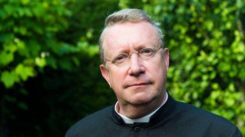 Father Brown Season 1 Episode 5 - The Eye of Apollo
