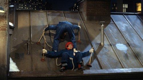 Laverne & Shirley Season 4 Episode 22 - The Tenants Are Revolting